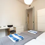 Aparteasy - Casanova Elegance Апартаменты Барселона