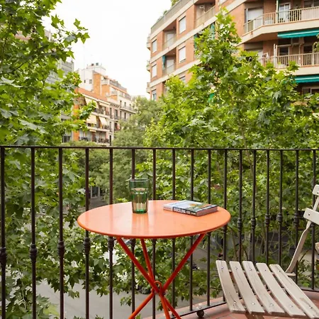 Aparteasy - Casanova Elegance Apartamento *